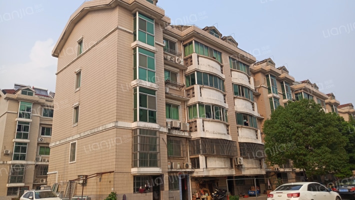 华苑小区外景图