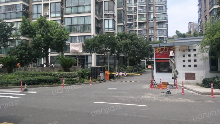 东方名苑外景图