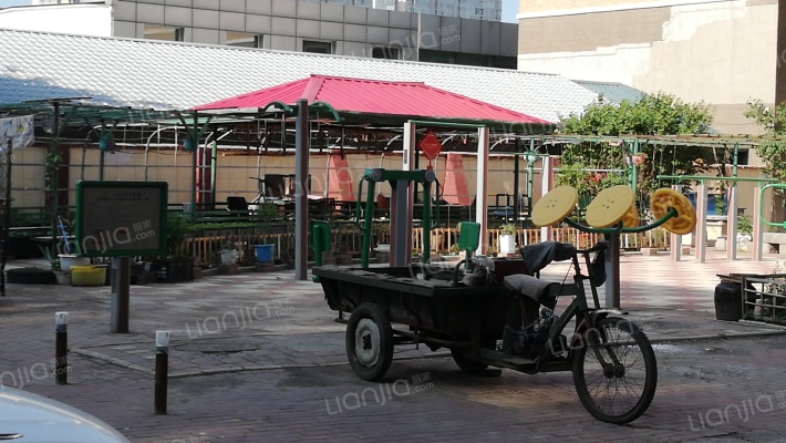 建成家属院外景图