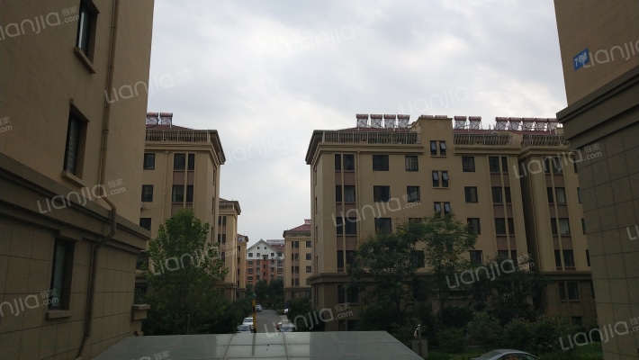 汇英名郡住宅小区外景图