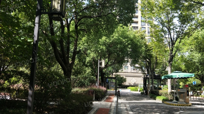 金地鸿悦外景图