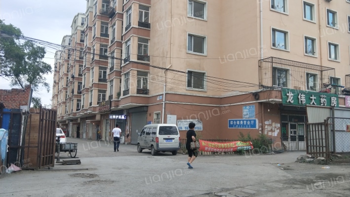 东铁花园外景图