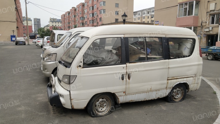 铁路住宅外景图