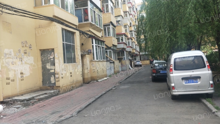 三辅四道街外景图