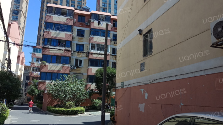 钢绳小区外景图