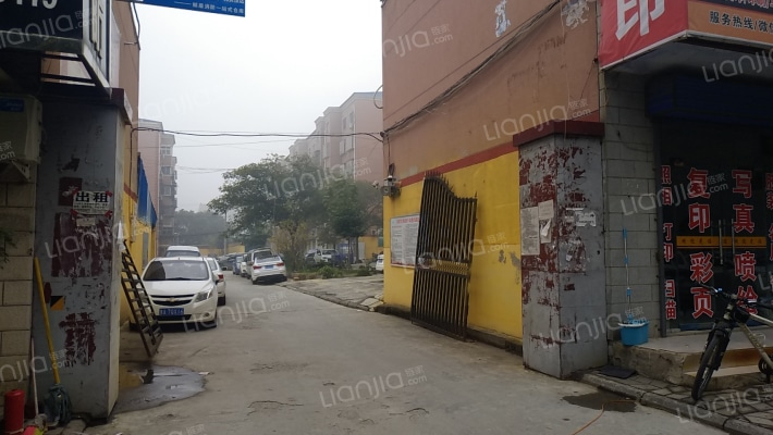 东方小区外景图