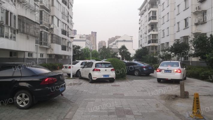 锦湖花园外景图