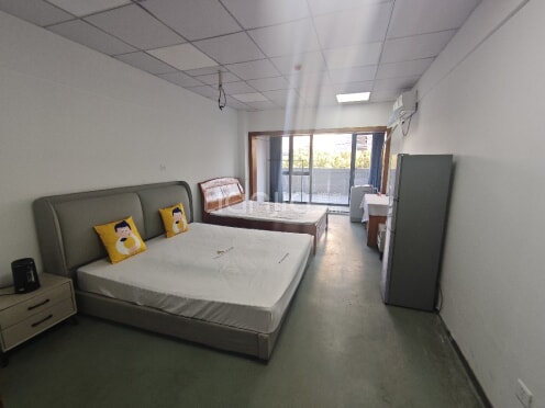 整租·四季商业广场 1室1厅 东南