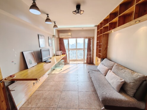 整租·新城市广场 2室1厅 东南/南