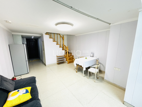 整租·新区港龙城市商业广场 2室1厅 南