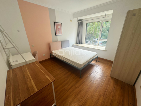 整租·中海双湾花园二期 4室1厅 南