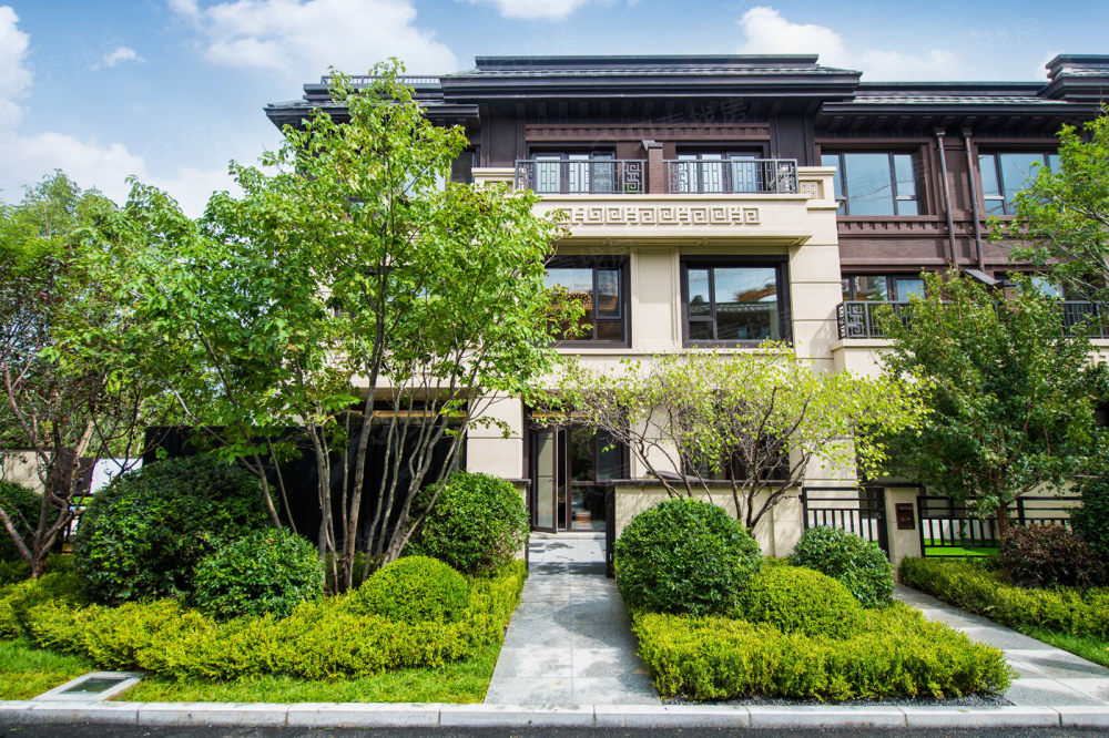 龙湖滟澜山相册