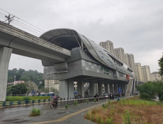 俊峰山万里小区配套