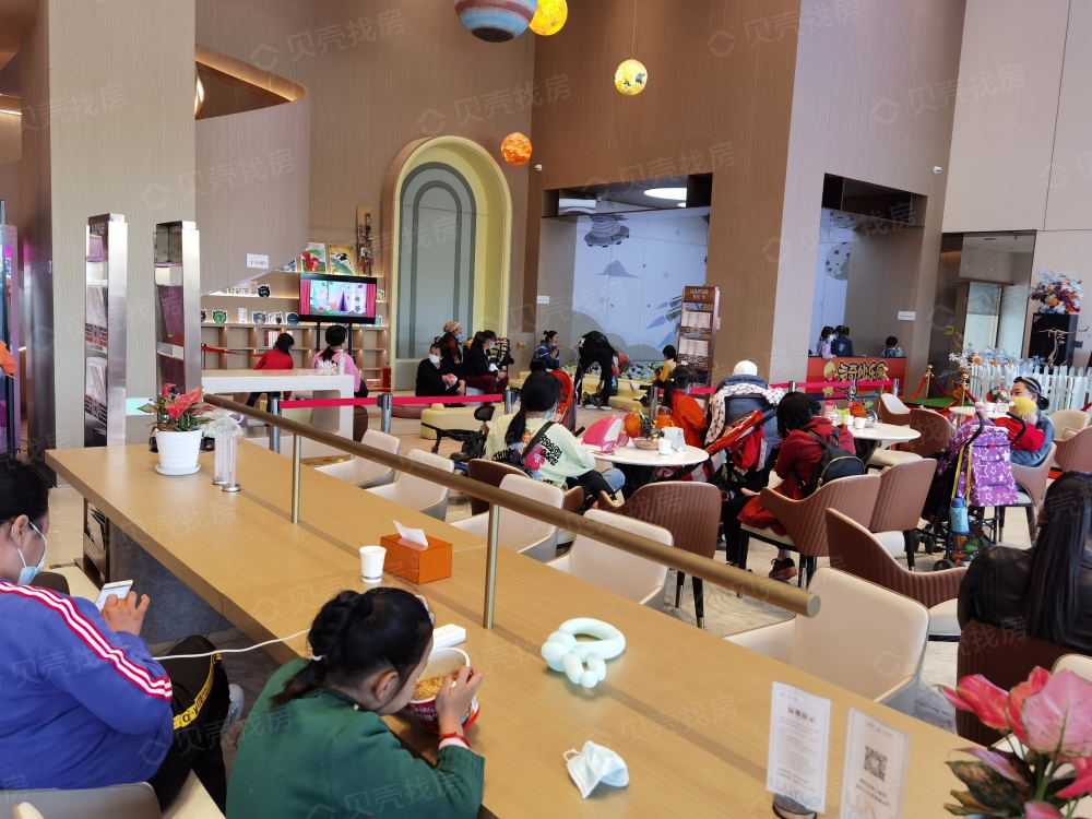 乌鲁木齐米东吾悦广场实景图