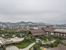 群峰花园实景图