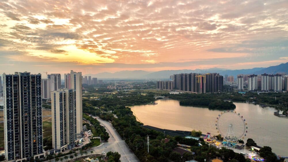 绿湖半岛花园小区配套
