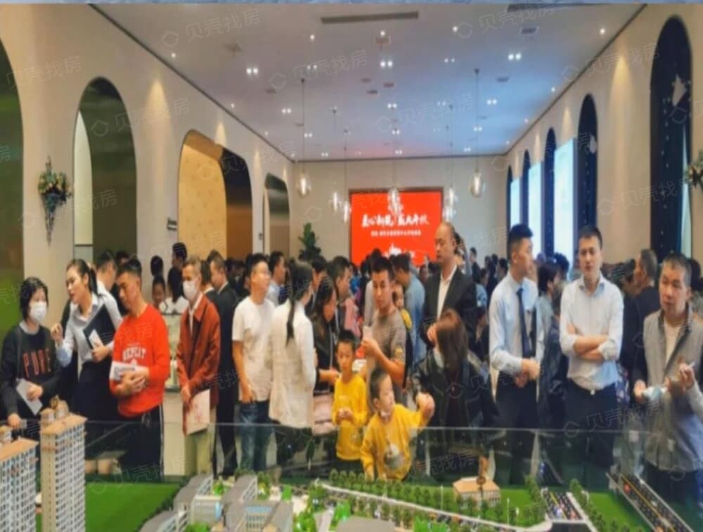 极地·盛世名邸项目现场