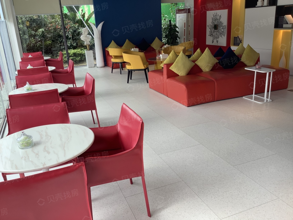天俊尊品花园项目现场