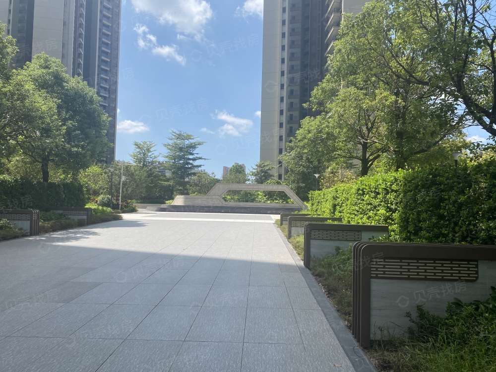 深业半山云阶小区配套