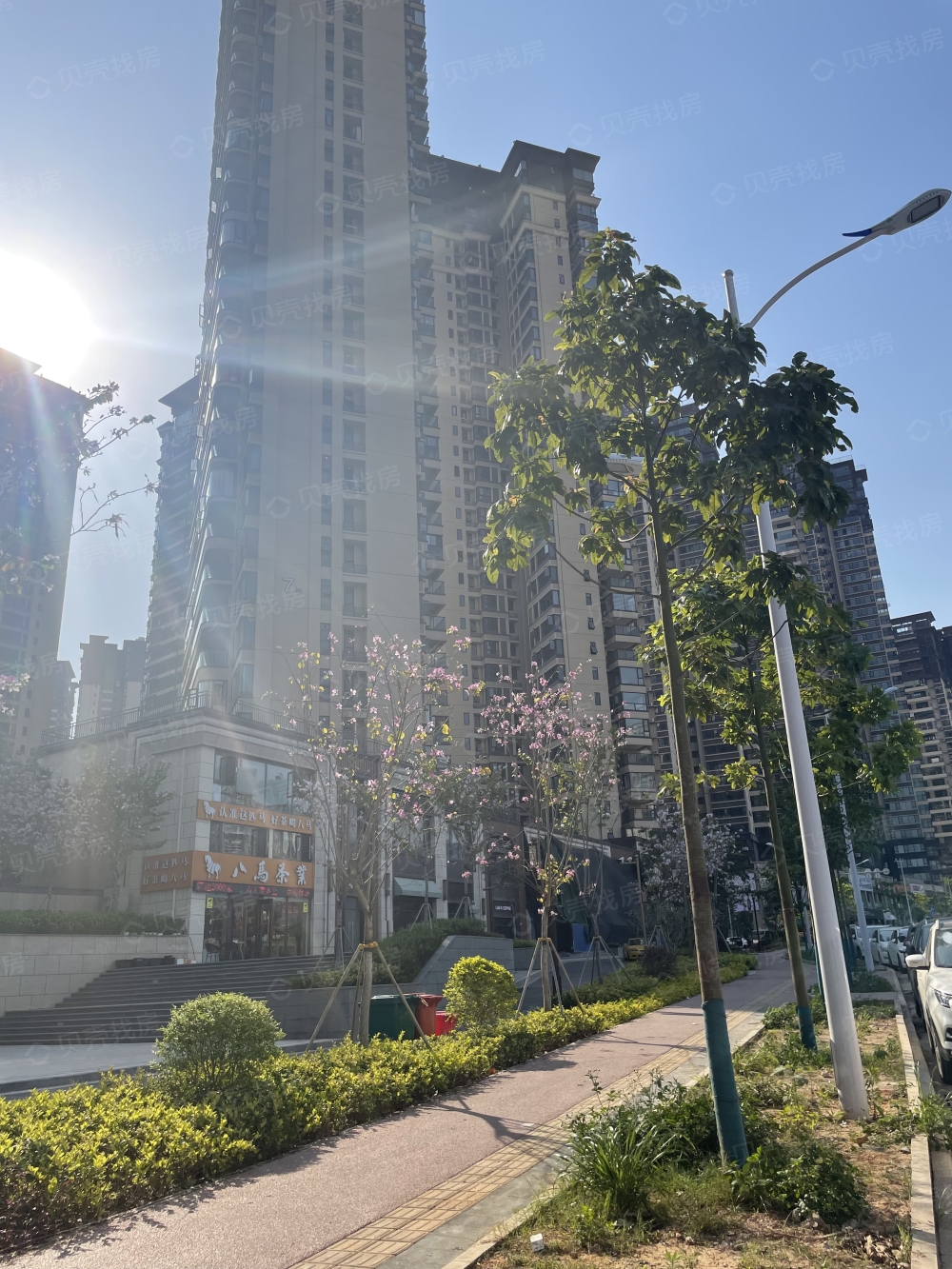 保利冠江墅小区配套