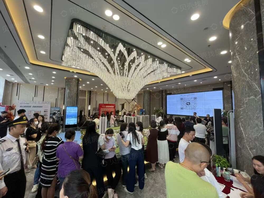 绿湖半岛花园项目现场