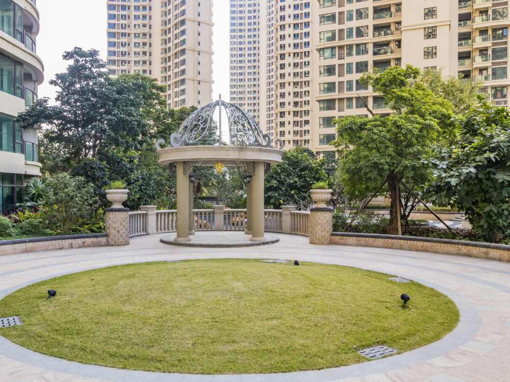 雅居乐畔山中心城