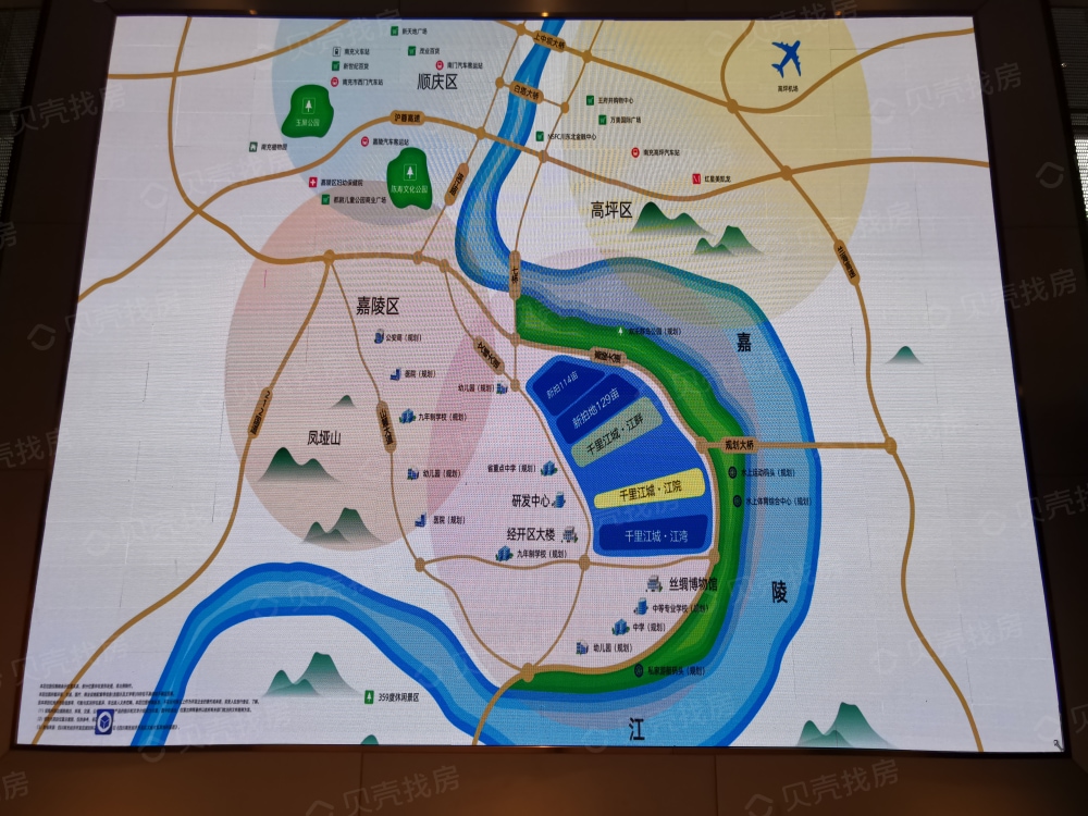 蓝润千里江城江院项目现场