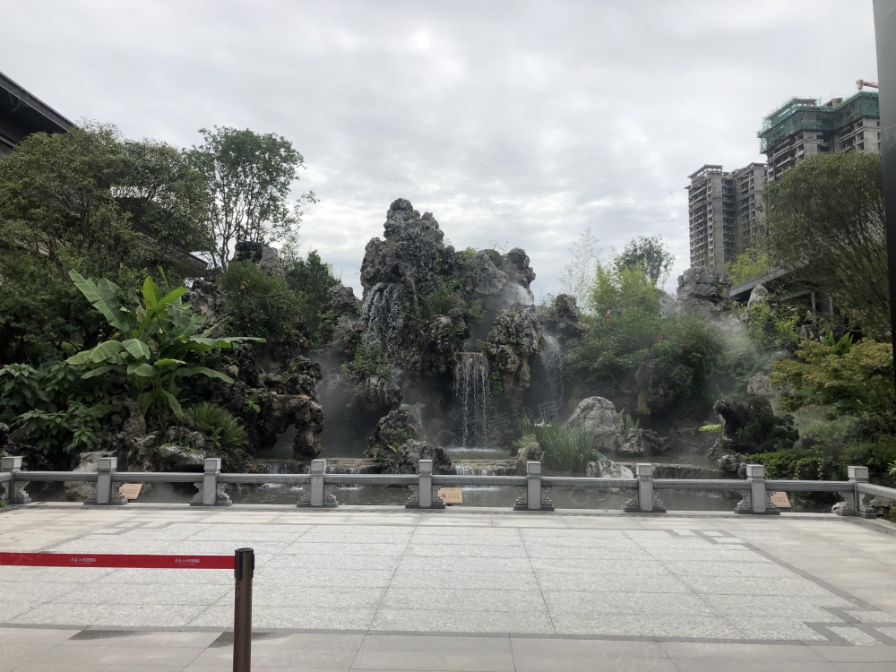 鸿通公园1988九熙府一区相册