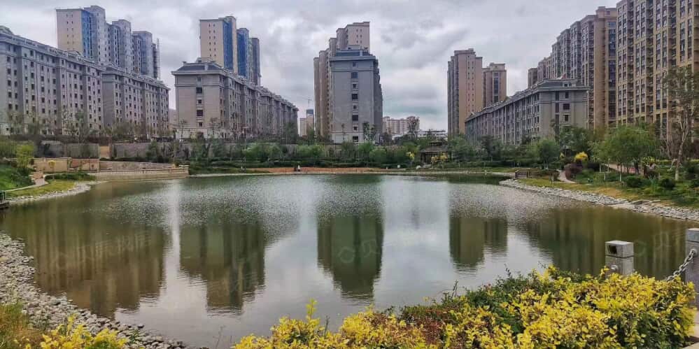 中豪润园小区配套