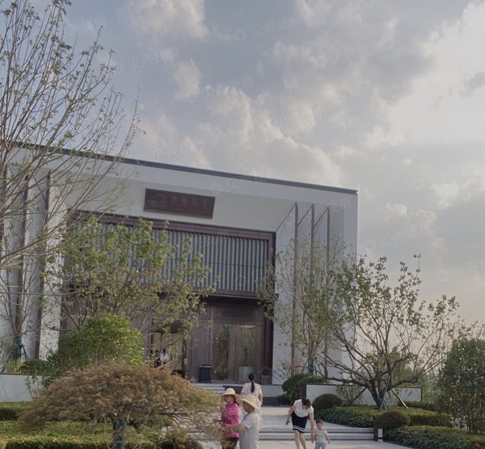 城投绿城·湖畔云庐相册