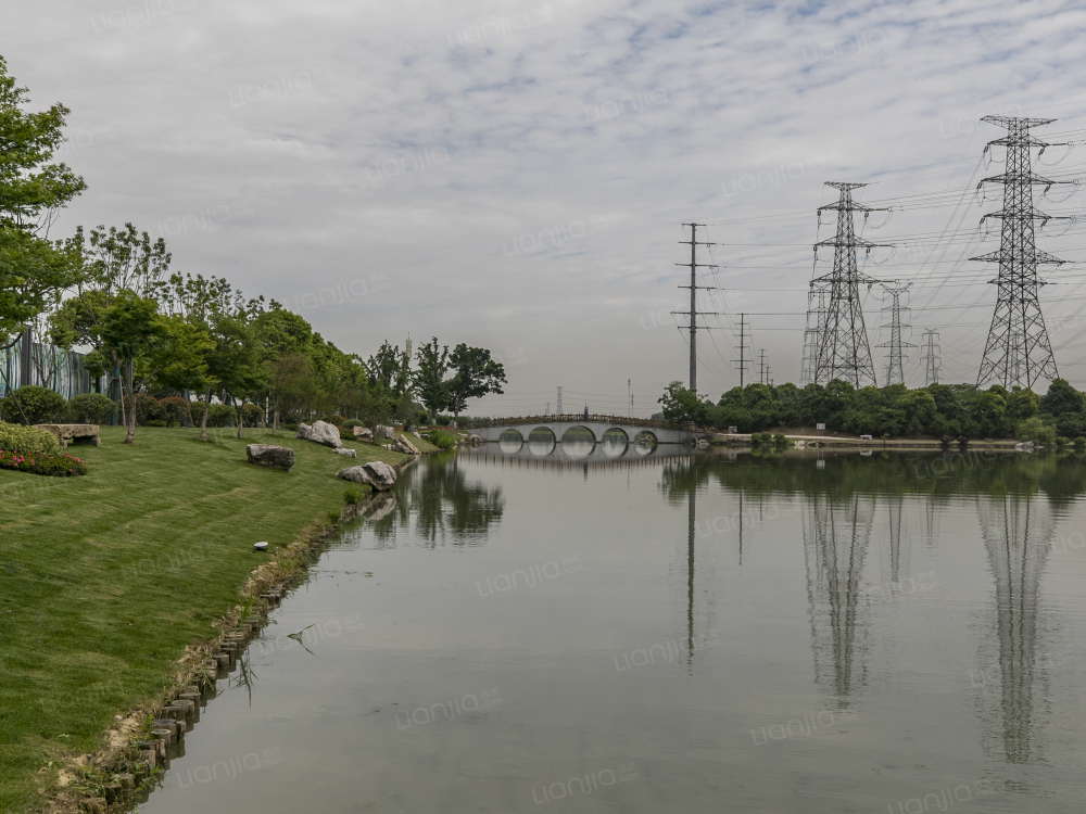 【地址】:《龙湖星图》位于上海市松江文翔_龙湖星图评论详情-上海