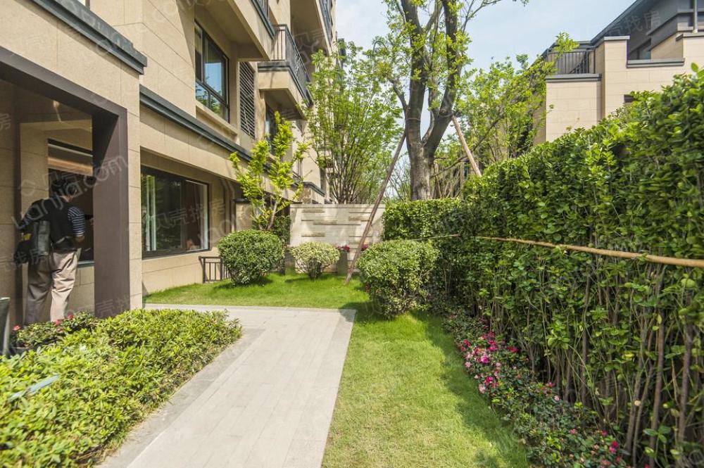 该项目位于嘉定外冈,具体位置是百安公路2_上海院子评论详情-上海贝壳