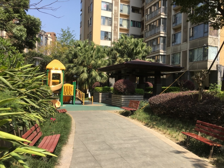 德馨苑中间楼层 套三双卫 户型好_成都德馨苑二手房3室1厅121.