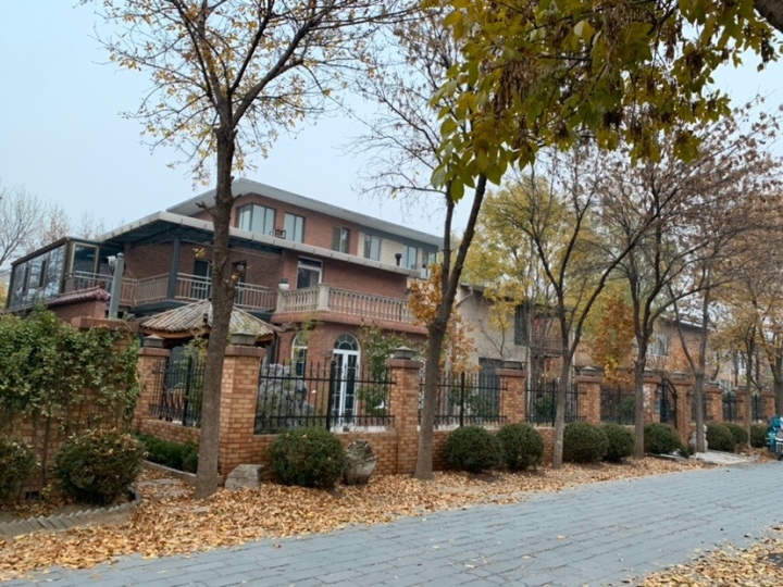 怀柔龙山新新小镇双拼别墅空气好