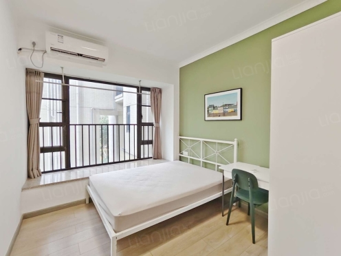 合租·花语水岸 5居室 东卧