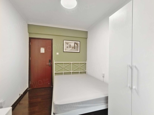 合租·恒荔湾畔 4居室 东卧