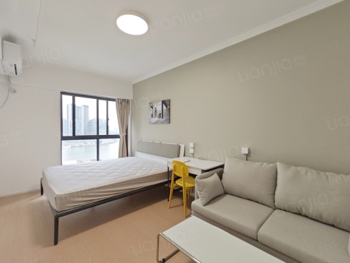 合租·黄金广场 4居室 南卧