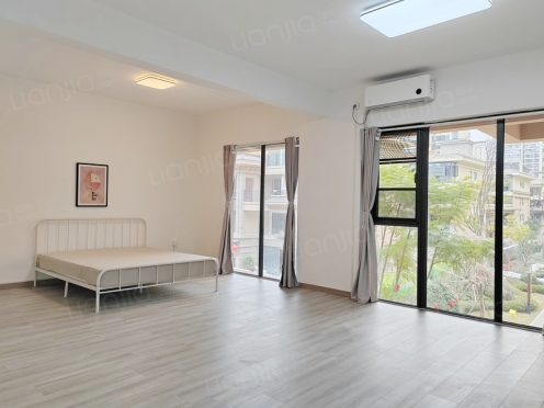 合租·美泉悦府 5居室 西北卧