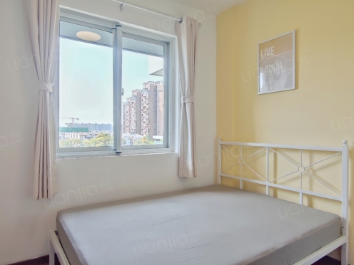 合租·金地嘉年华城B区 4居室 西北卧