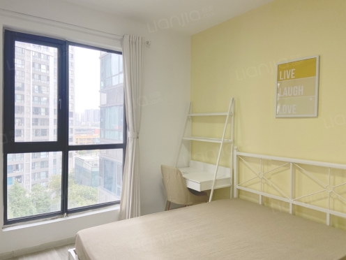 合租·绿地GIC贰期 4居室 东卧