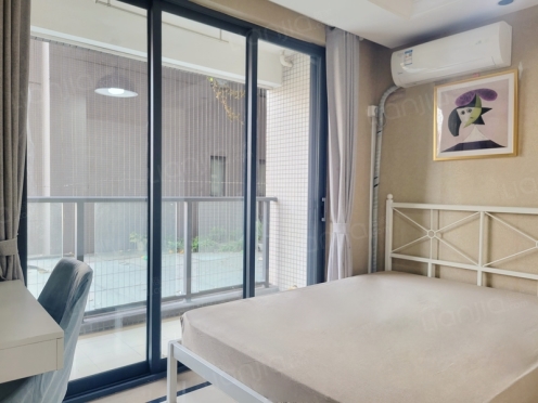 合租·龙湖三千城A区 4居室 北卧