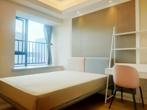 合租·绿地新里城 4居室 南卧