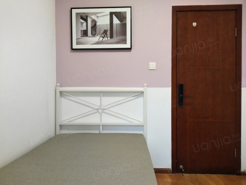 合租·首航欣程 4居室 东北卧