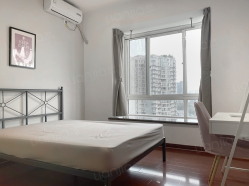 合租·天府名居 4居室 东南卧