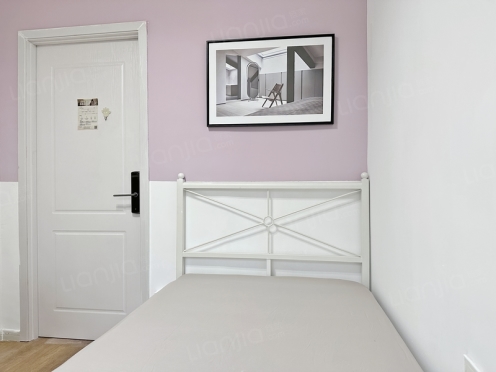 合租·英郡三期 4居室 南卧