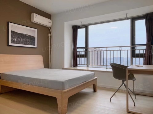 合租·中海兰庭 4居室 北卧