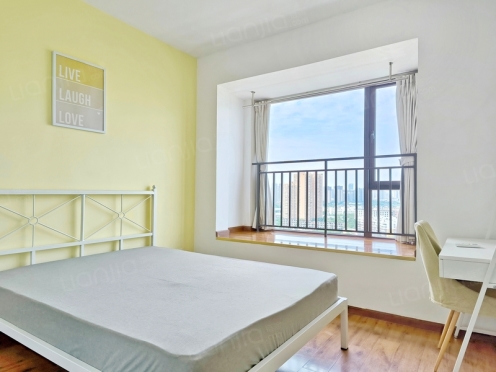 合租·优品尚东三期 3居室 北卧