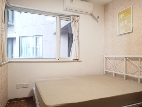 合租·蓝光凯丽香江 4居室 东南卧