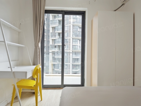 合租·红树湾二期 4居室 南卧