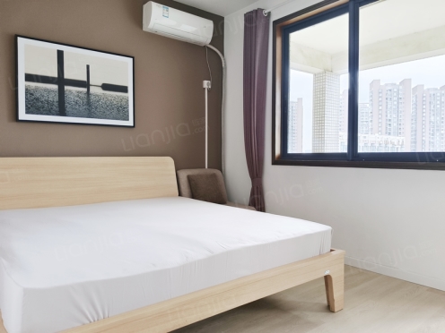 合租·澳龙名城 4居室 西北卧